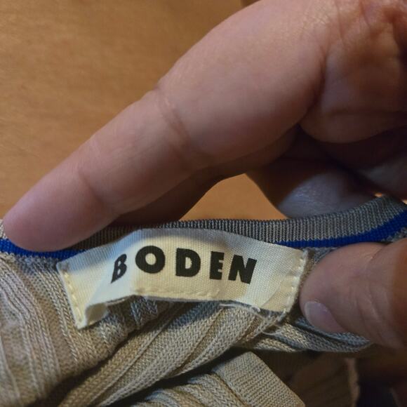 Boden XS Ribbed Scoop Neck Tank Top Beige Taupe Knit Stretch Minimalist Y2K - Picture 3 of 9